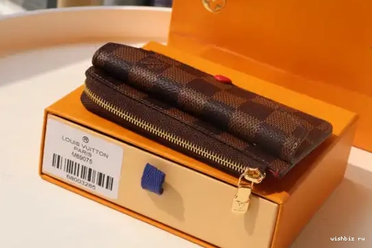 WIS VUITTON RECTO CARD HOLDER LOUIS VERSO 0628